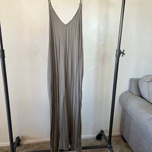 Maxi Dress with V-Neck and Back